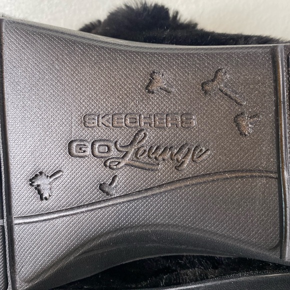 Skechers Women's Arch Fit Go Lounge Unwind Black Faux Fur Buckle Slippers Sz 10 - Picture 12 of 15